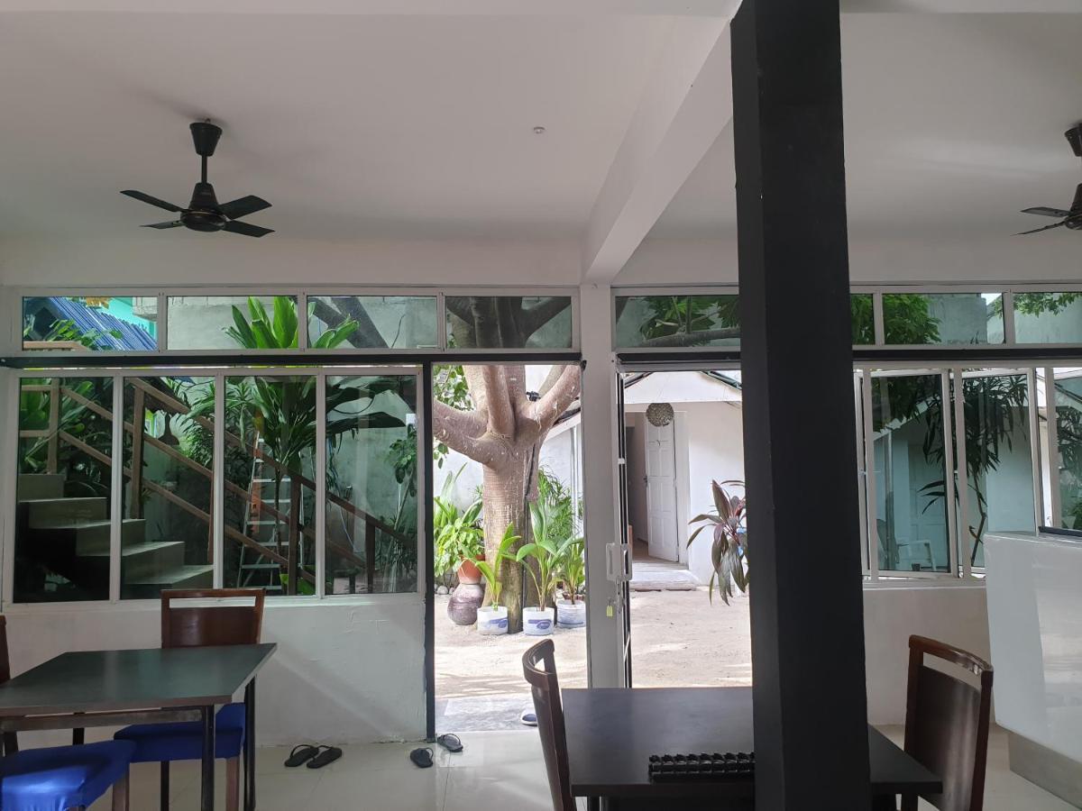 Maafushi View Hotel Exterior photo