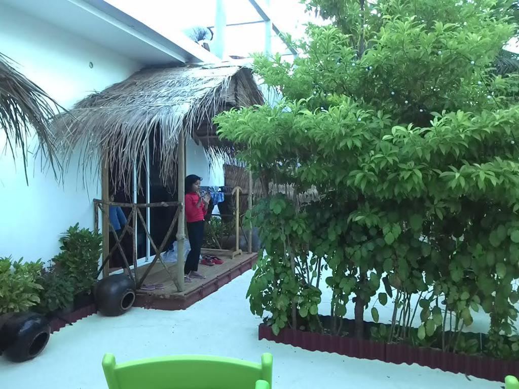 Maafushi View Hotel Exterior photo